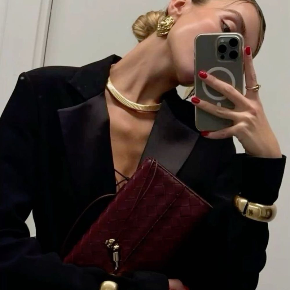 ANNA LONG CLUTCH